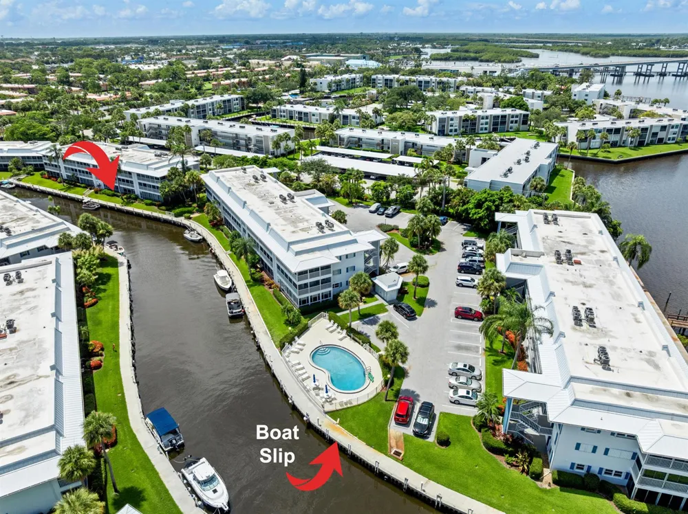 1864 SW Palm City Road #Unit 103 Stuart, FL 34994