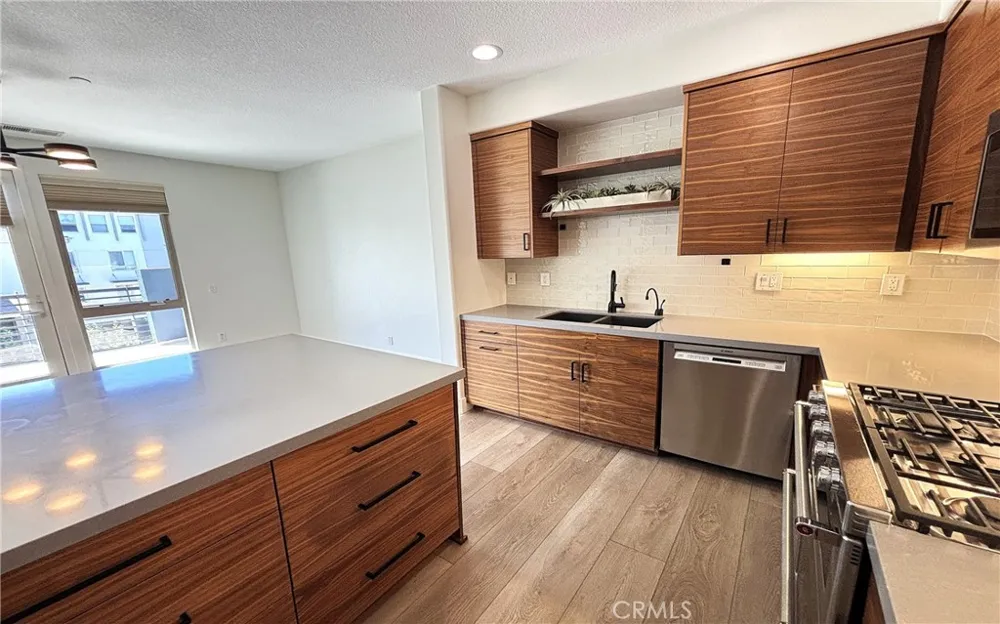5406 W 149th Place #7 Hawthorne, CA 90250