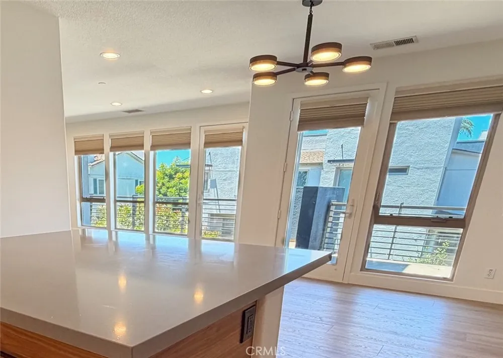 5406 W 149th Place #7 Hawthorne, CA 90250