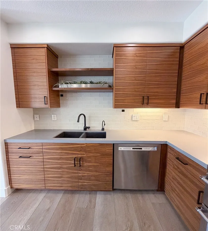5406 W 149th Place #7 Hawthorne, CA 90250