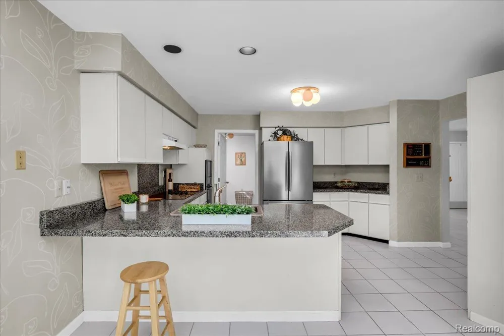 37418 Legends Trail Drive Farmington Hills City, MI 48331