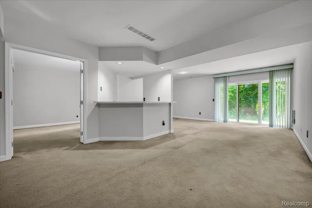 37418 Legends Trail Drive Farmington Hills City, MI 48331