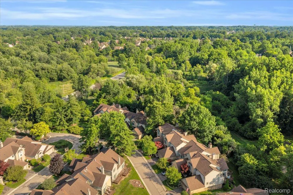 37418 Legends Trail Drive Farmington Hills City, MI 48331