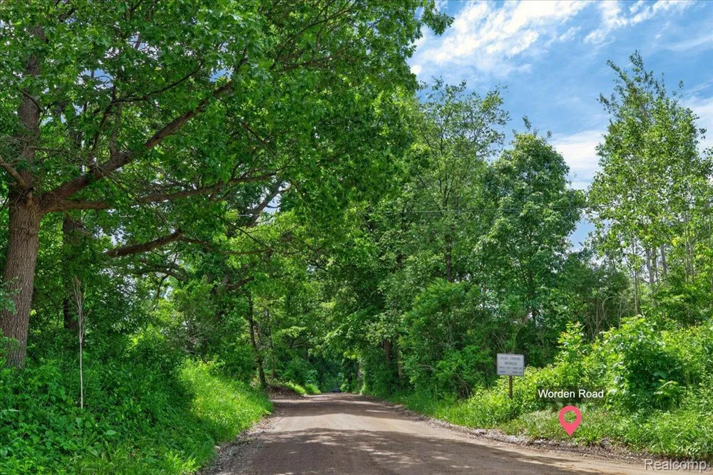 15175 Worden Rd. Groveland Township, MI 48442