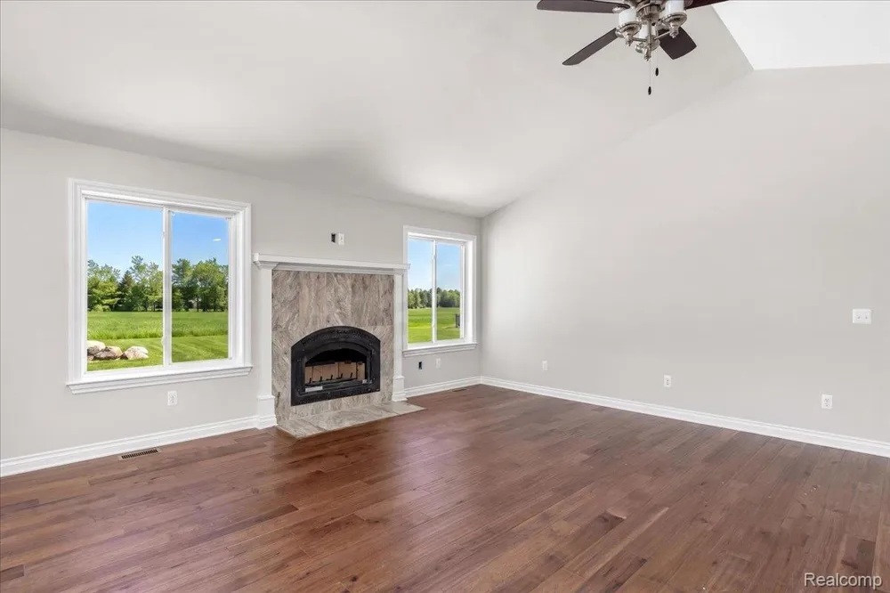 15175 Worden Rd. Groveland Township, MI 48442
