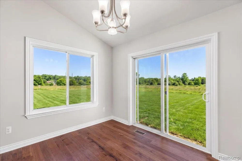 15175 Worden Rd. Groveland Township, MI 48442