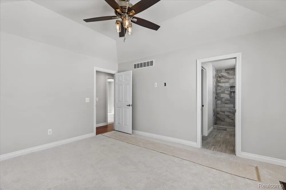 15175 Worden Rd. Groveland Township, MI 48442