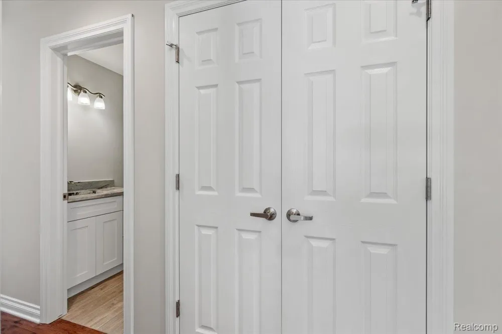 15175 Worden Rd. Groveland Township, MI 48442