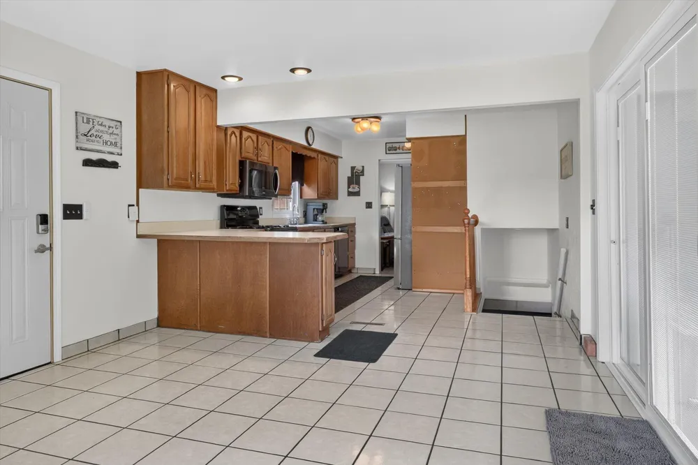 68958 Claire Street Edwardsburg Village, MI 49112