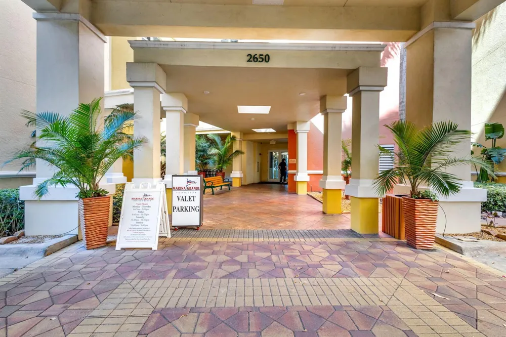 2650 Lake Shore Drive #1005 Riviera Beach, FL 33404