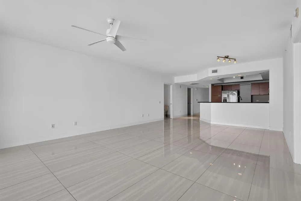 2650 Lake Shore Drive #1005 Riviera Beach, FL 33404