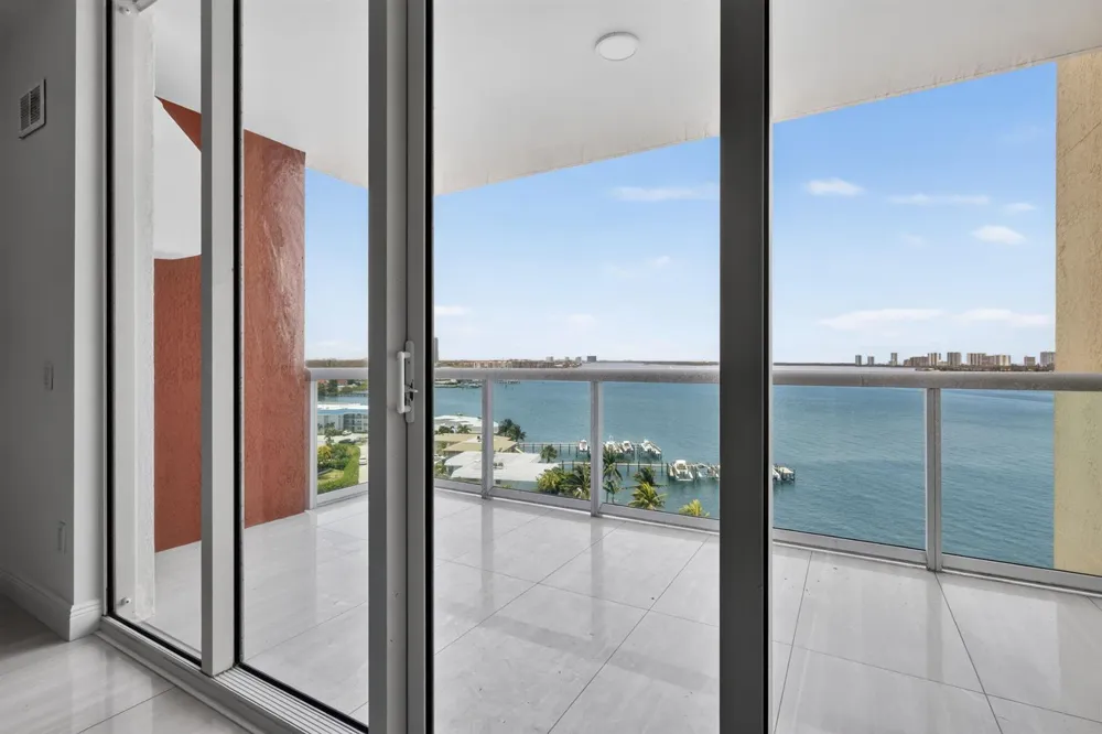 2650 Lake Shore Drive #1005 Riviera Beach, FL 33404