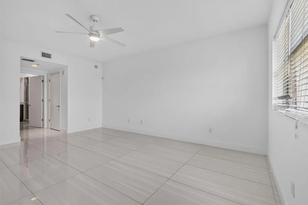 2650 Lake Shore Drive #1005 Riviera Beach, FL 33404