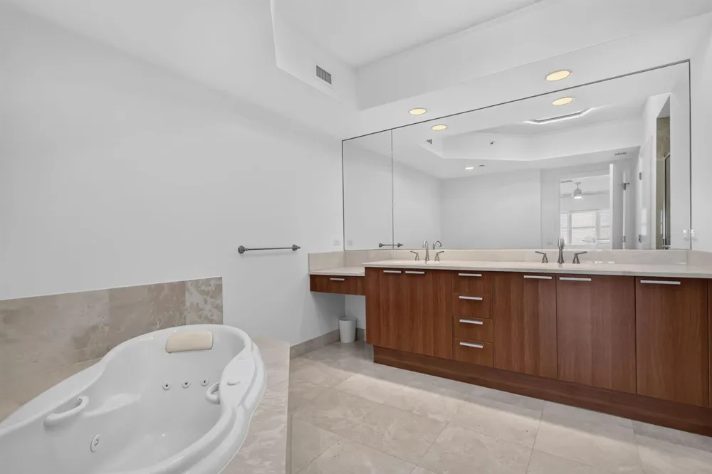2650 Lake Shore Drive #1005 Riviera Beach, FL 33404