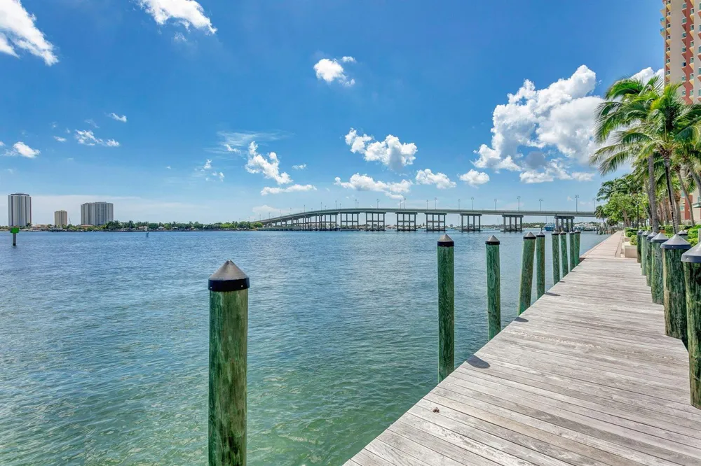 2650 Lake Shore Drive #1005 Riviera Beach, FL 33404