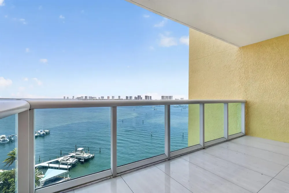 2650 Lake Shore Drive #1005 Riviera Beach, FL 33404