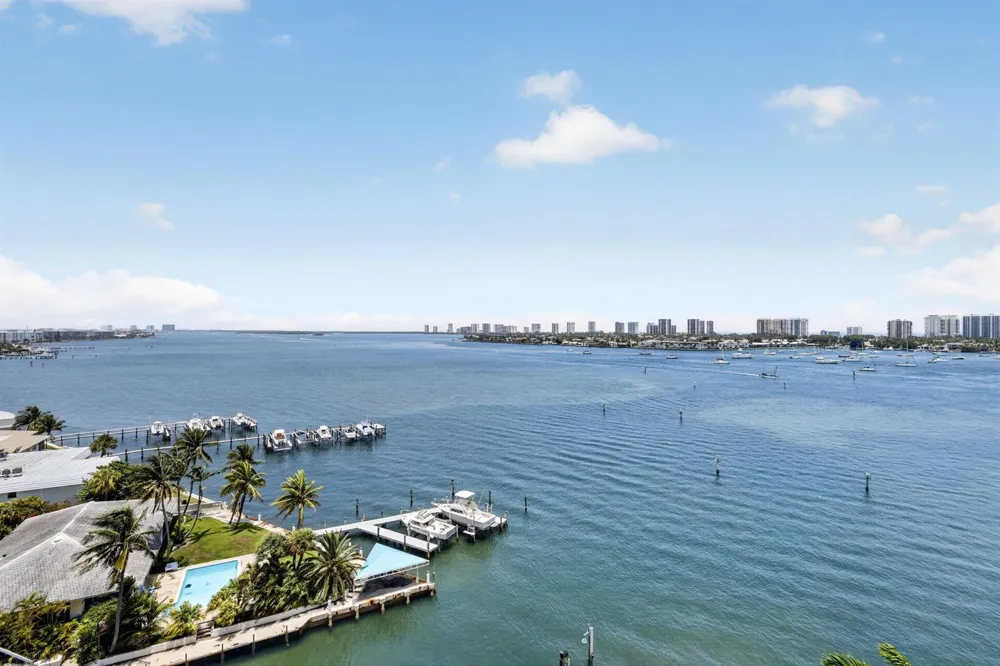 2650 Lake Shore Drive #1005 Riviera Beach, FL 33404