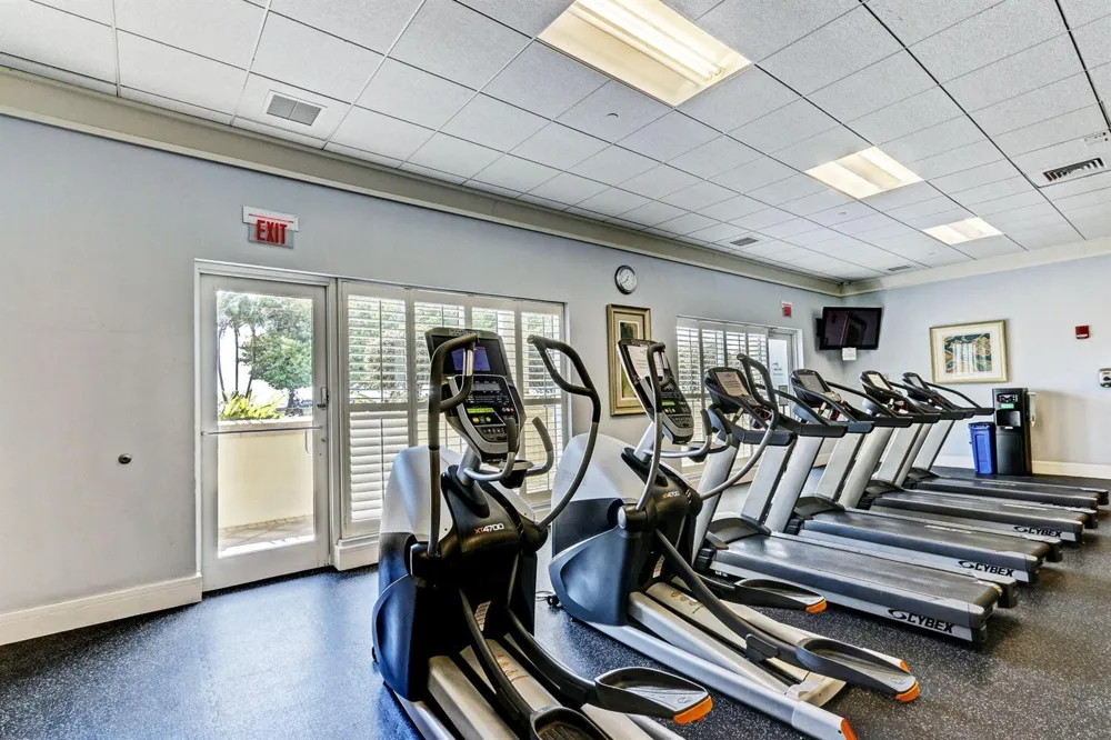2650 Lake Shore Drive #1005 Riviera Beach, FL 33404