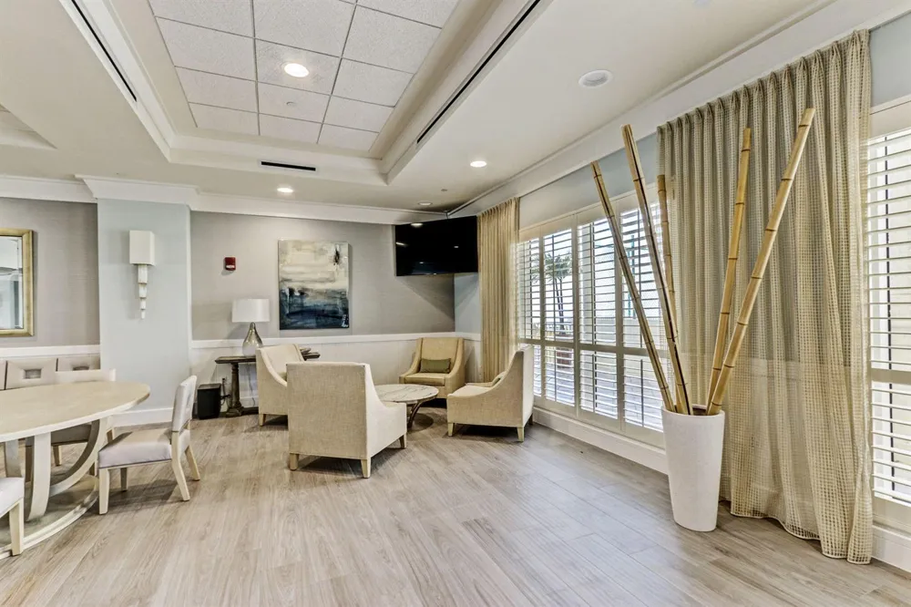 2650 Lake Shore Drive #1005 Riviera Beach, FL 33404