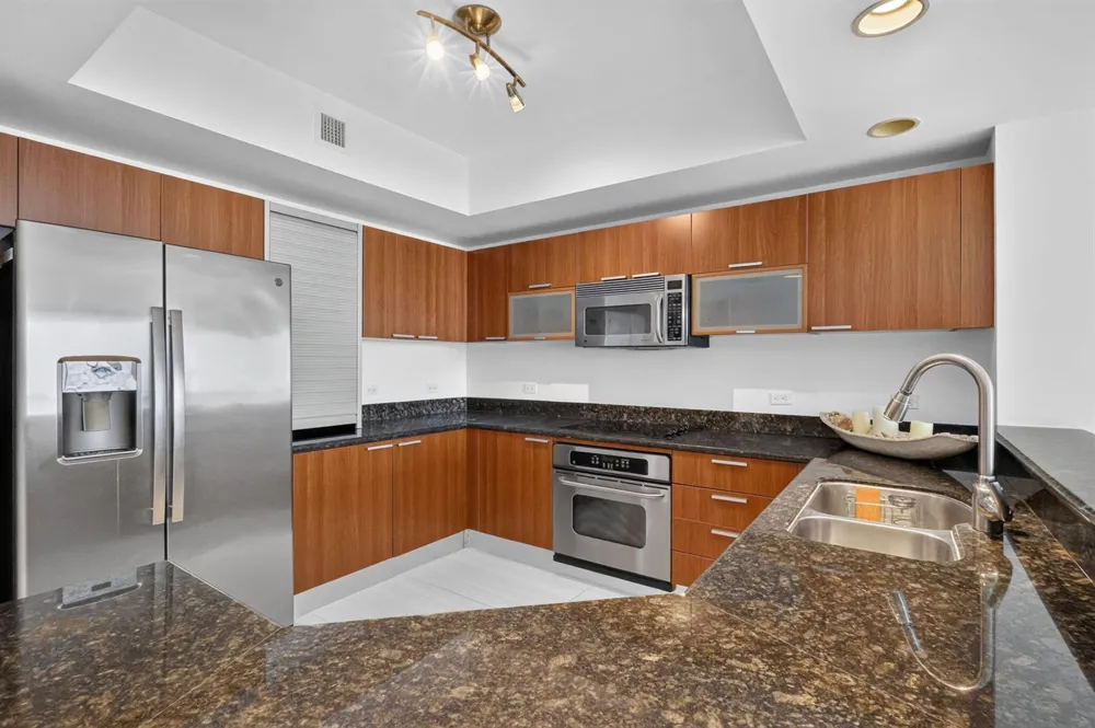 2650 Lake Shore Drive #1005 Riviera Beach, FL 33404
