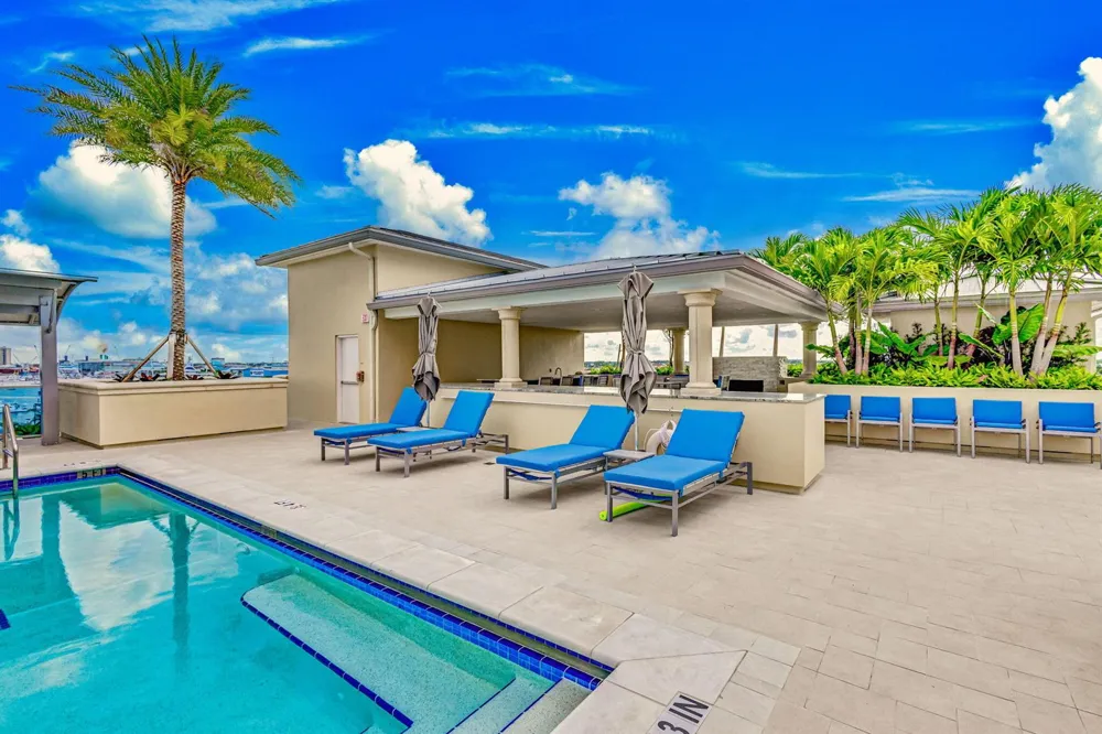 2650 Lake Shore Drive #1005 Riviera Beach, FL 33404