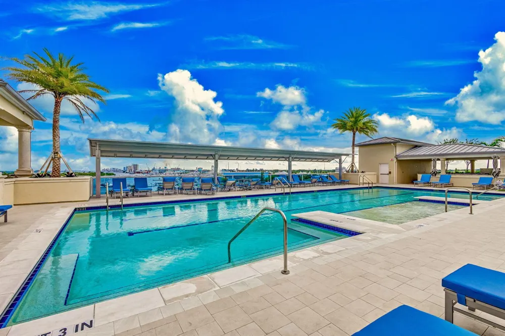 2650 Lake Shore Drive #1005 Riviera Beach, FL 33404