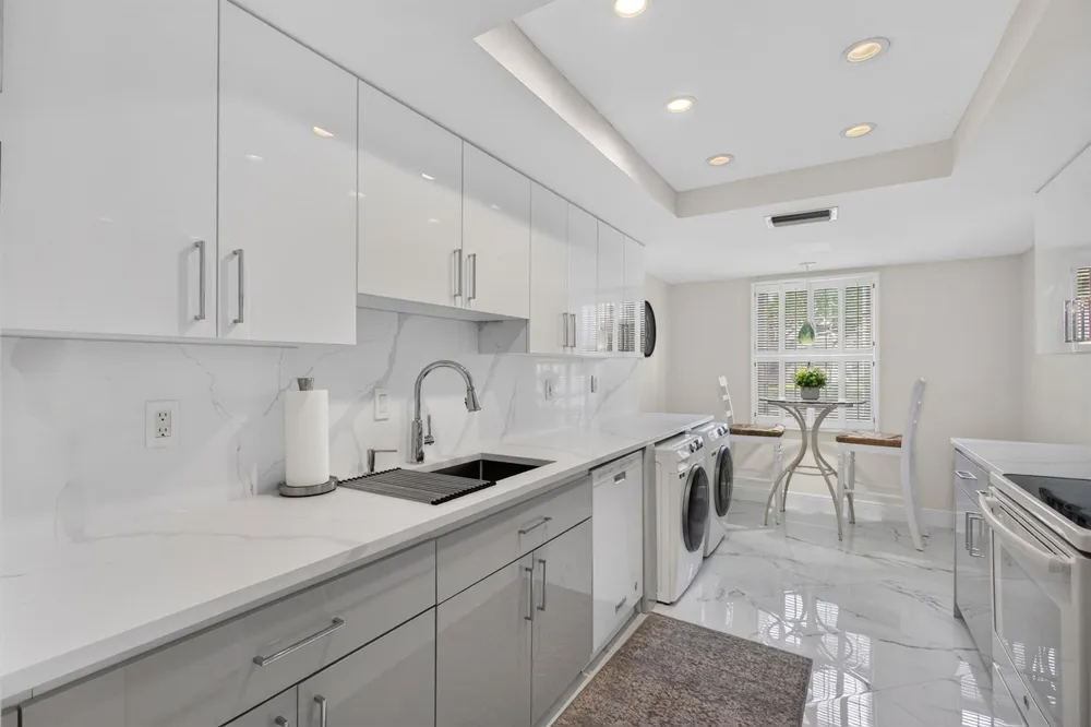 1251 Sugar Sands Boulevard #125 Singer Island, FL 33404