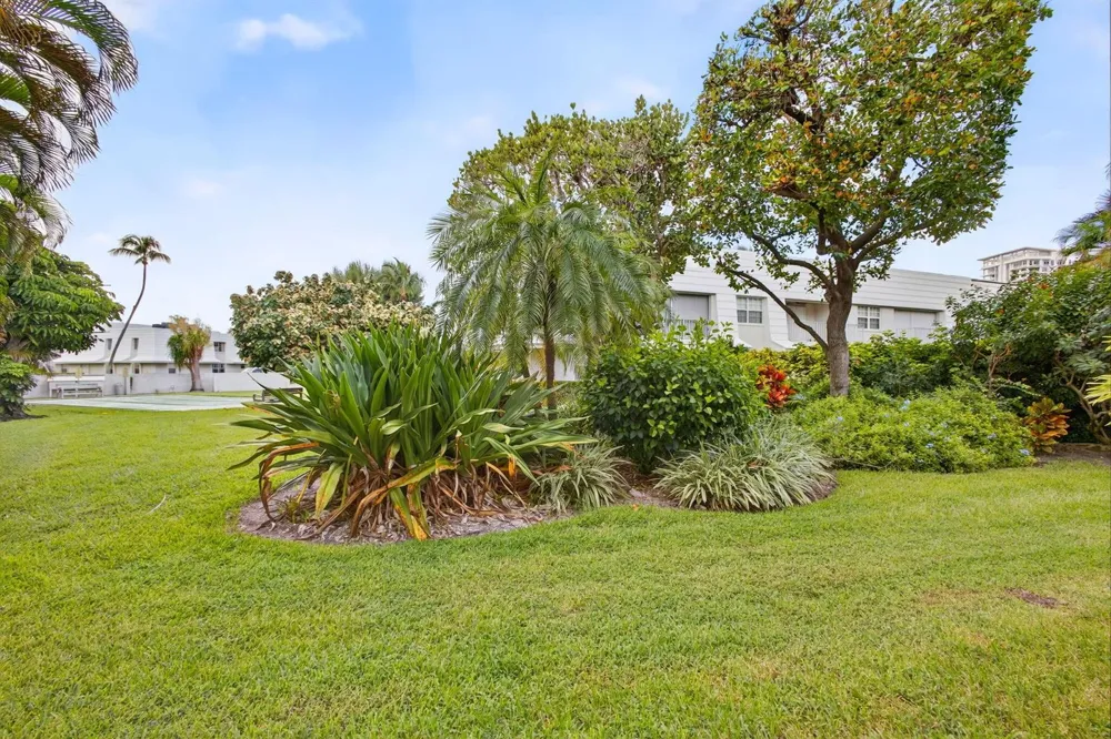 1251 Sugar Sands Boulevard #125 Singer Island, FL 33404