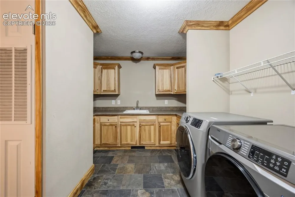 1088 Spotted Owl Way Calhan, CO 80808