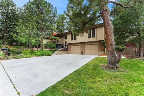 6260 Garlock Way