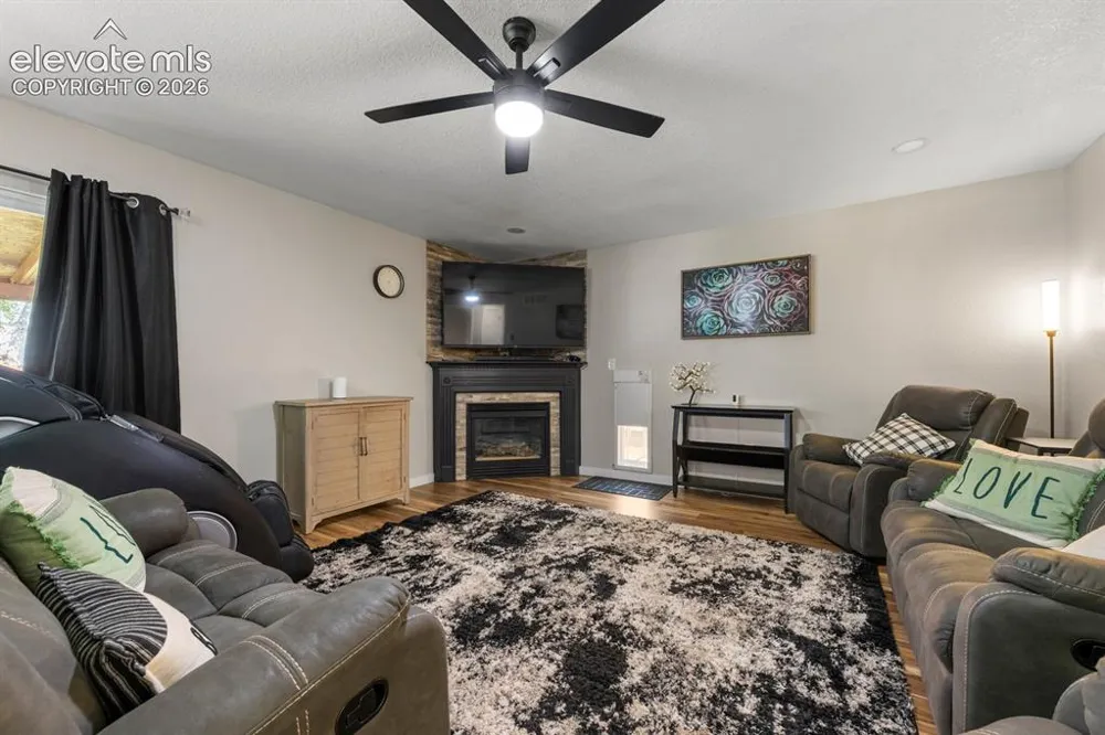 3321 Modesto Place Pueblo, CO 81005