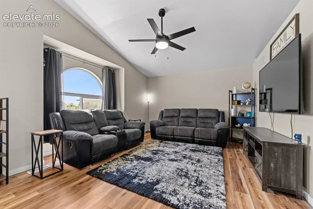 3321 Modesto Place Pueblo, CO 81005
