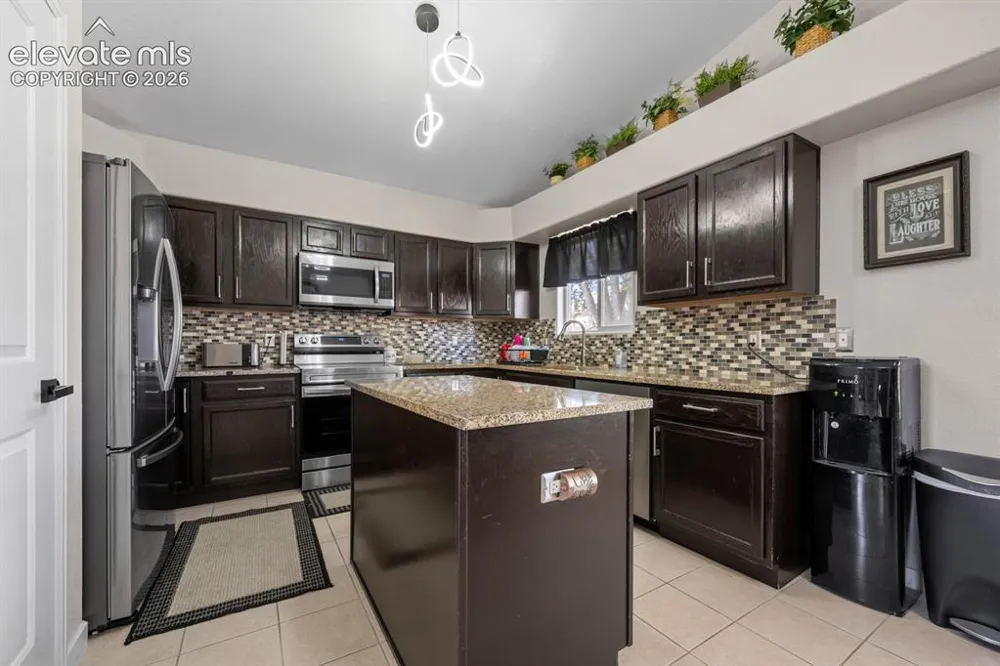 3321 Modesto Place Pueblo, CO 81005