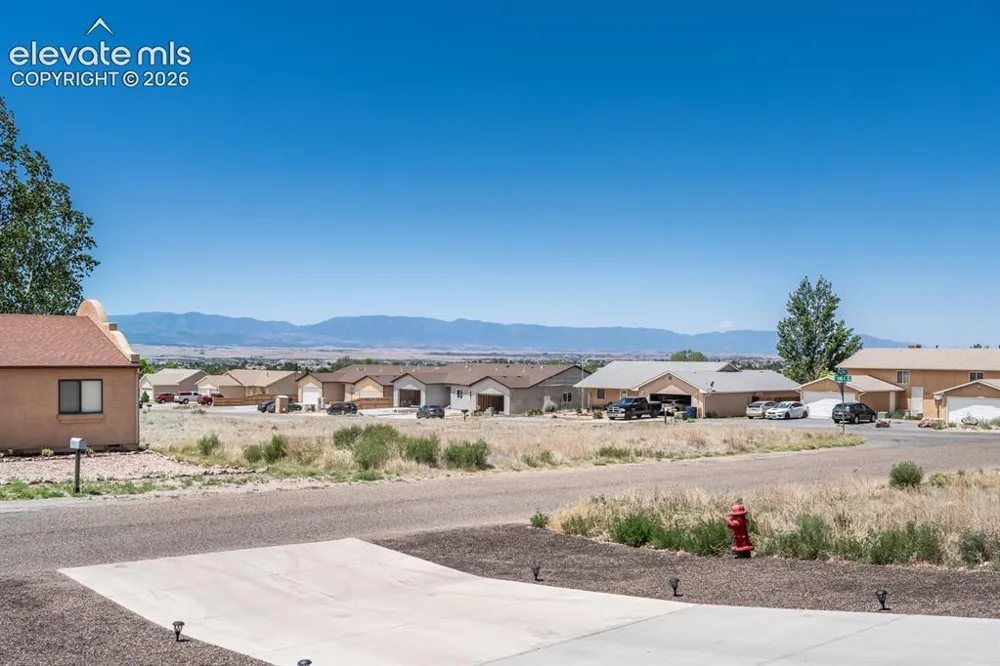 279 W Acorn Drive Pueblo West, CO 81007