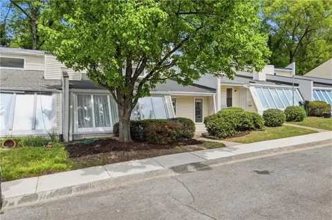 224 Goshen Lane