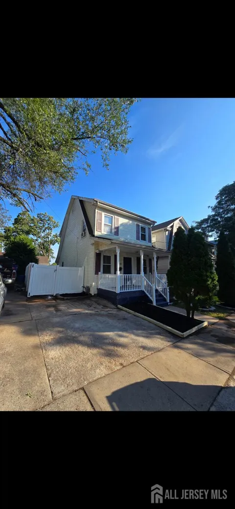 708 Magnolia Street