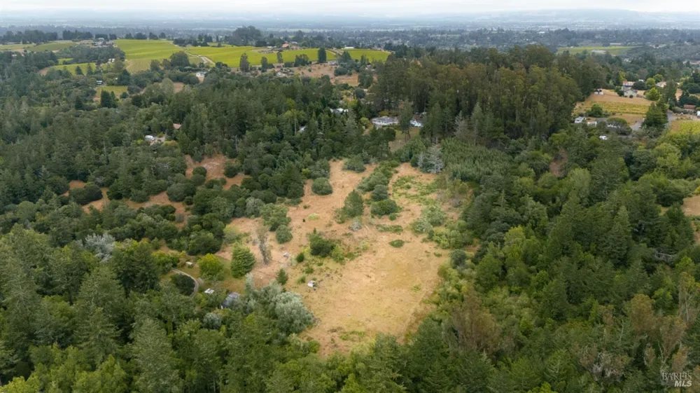 2750 Burnside Road Sebastopol, CA 95472
