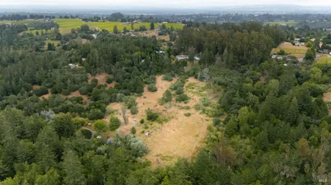 2750 Burnside Road