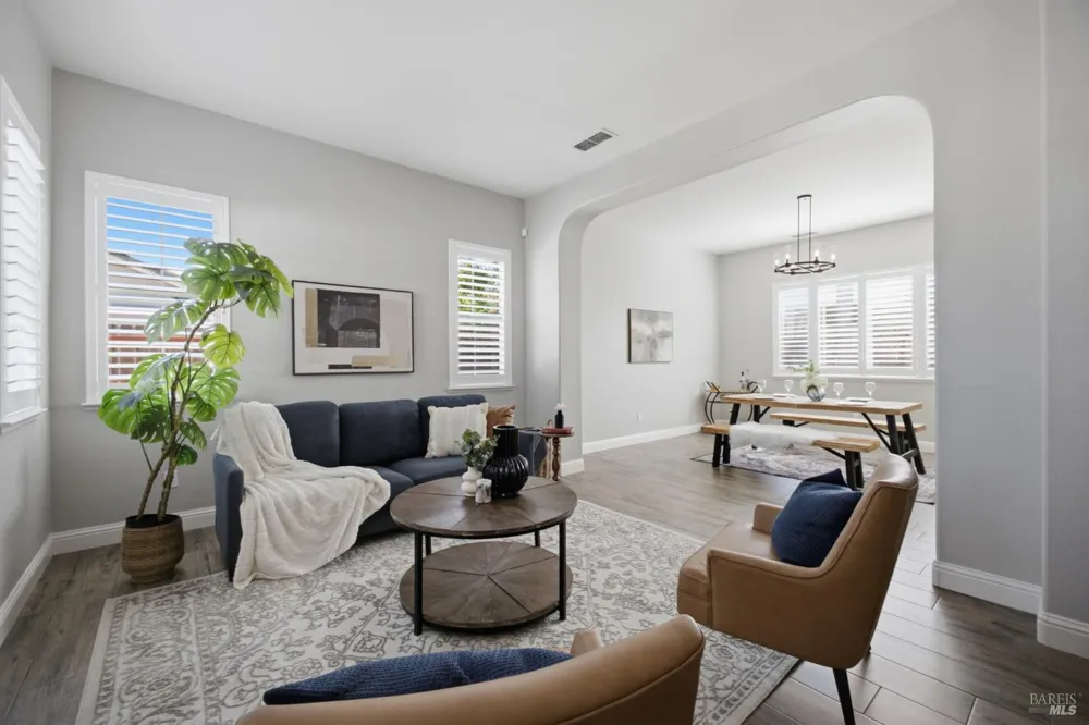918 Shelter Cove Court Vacaville, CA 95688