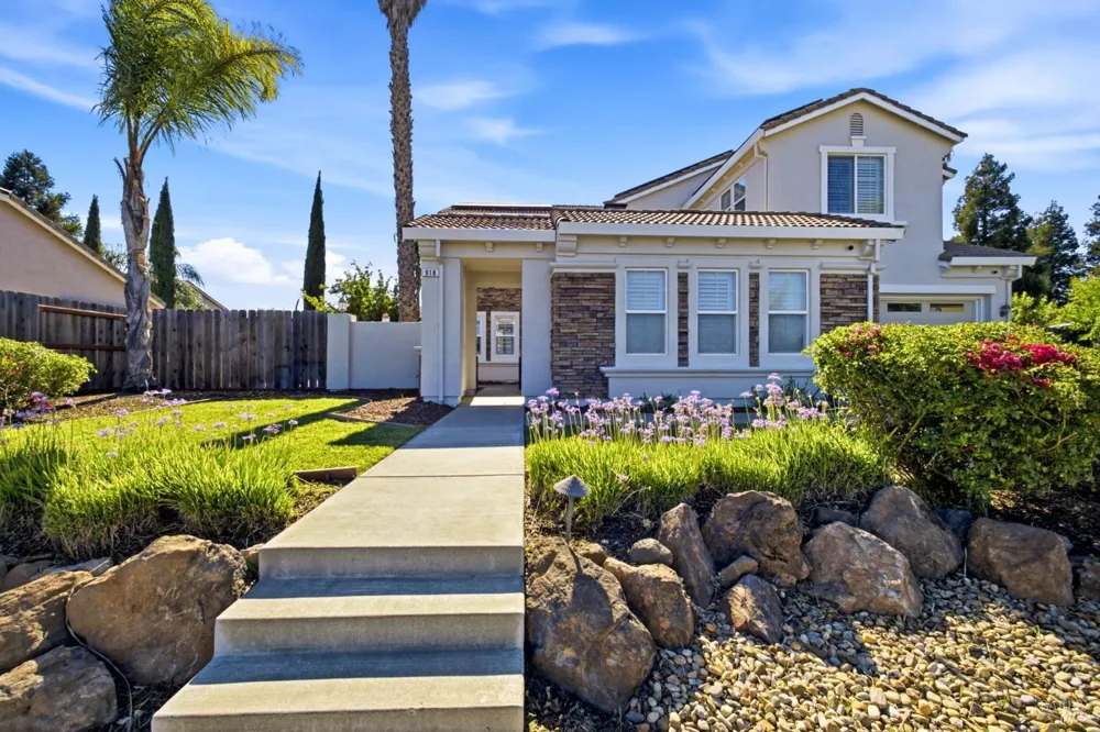 918 Shelter Cove Court Vacaville, CA 95688