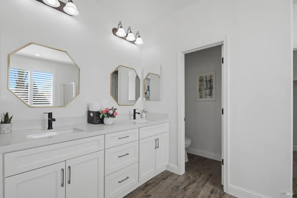 918 Shelter Cove Court Vacaville, CA 95688