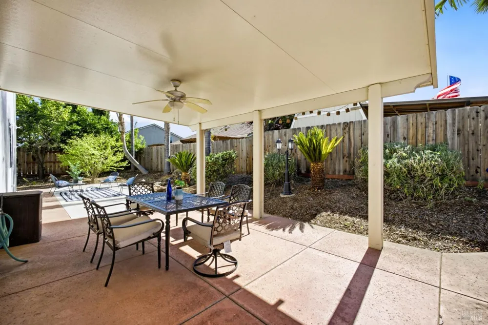 918 Shelter Cove Court Vacaville, CA 95688