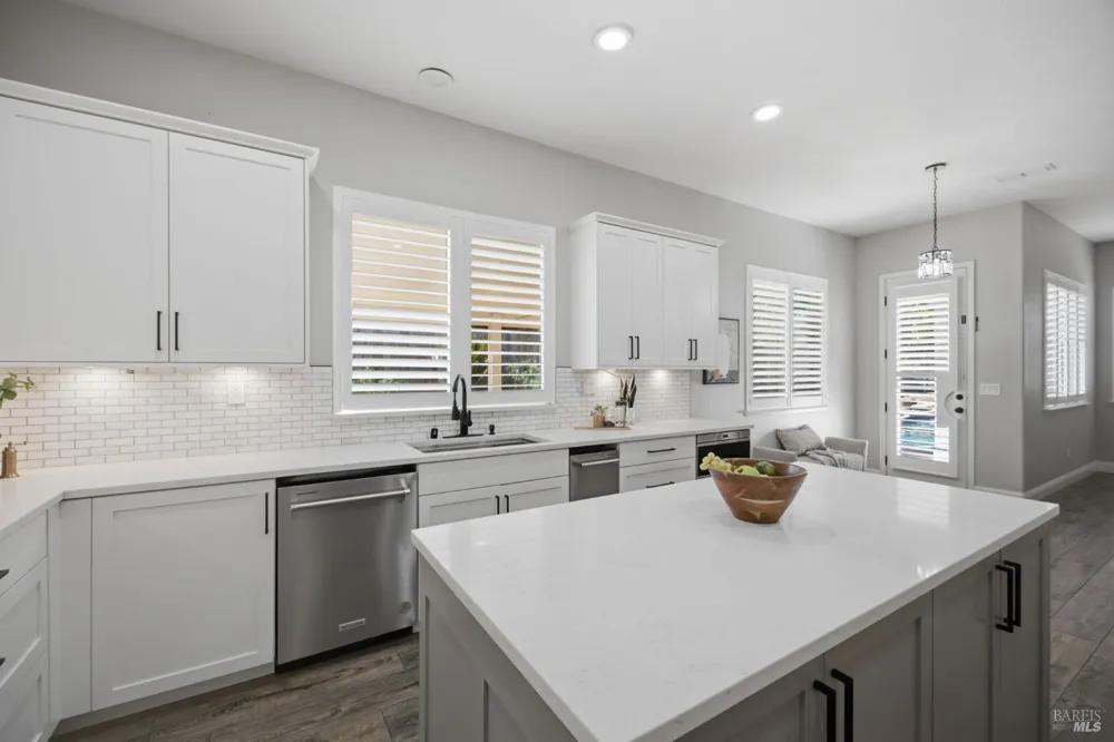 918 Shelter Cove Court Vacaville, CA 95688