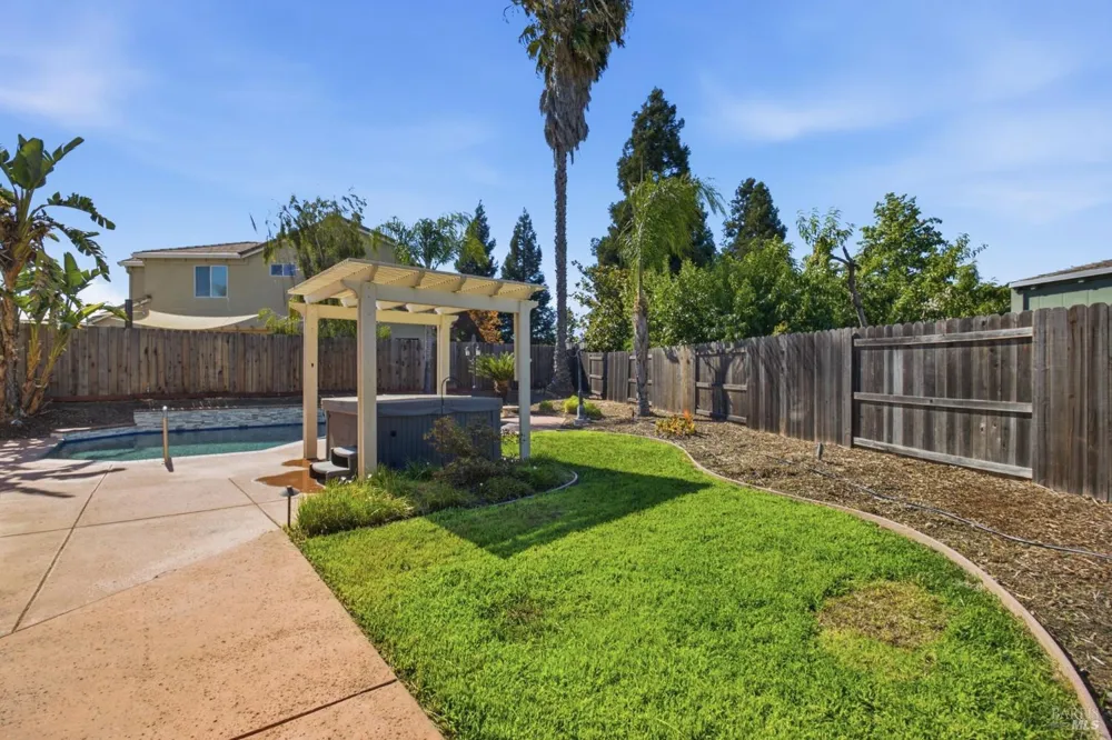 918 Shelter Cove Court Vacaville, CA 95688