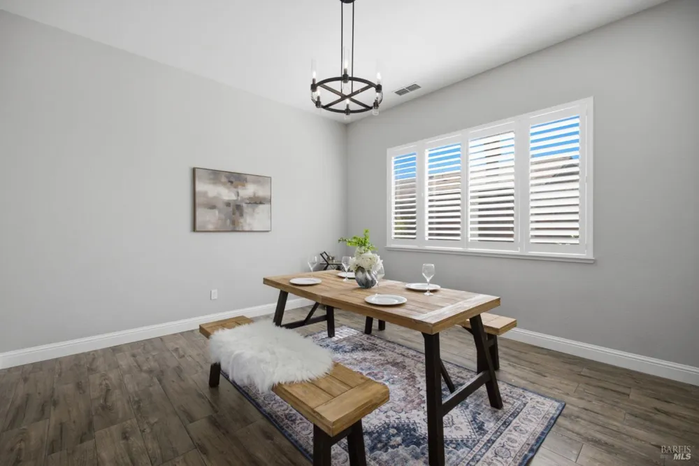918 Shelter Cove Court Vacaville, CA 95688