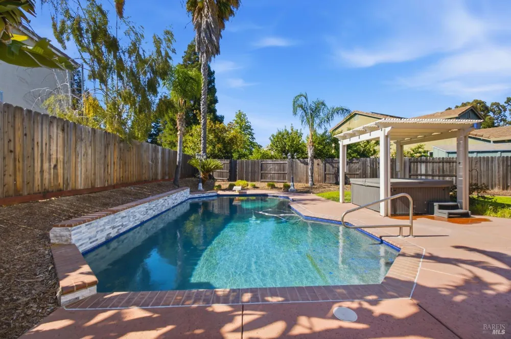 918 Shelter Cove Court Vacaville, CA 95688