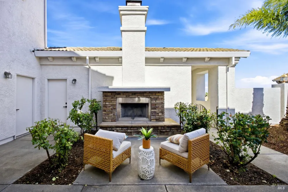 918 Shelter Cove Court Vacaville, CA 95688