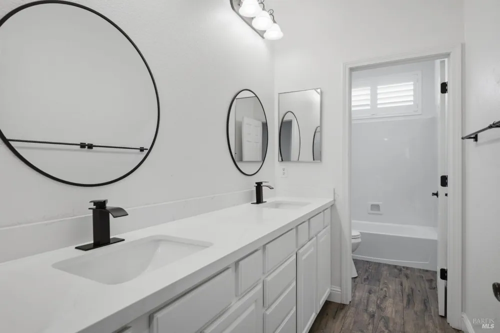 918 Shelter Cove Court Vacaville, CA 95688