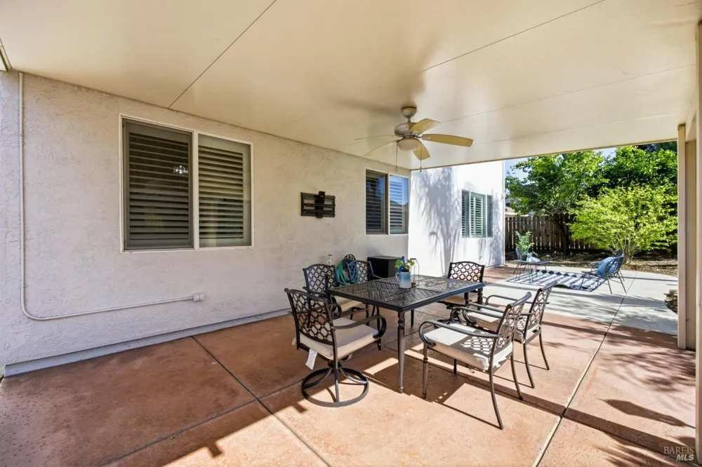 918 Shelter Cove Court Vacaville, CA 95688