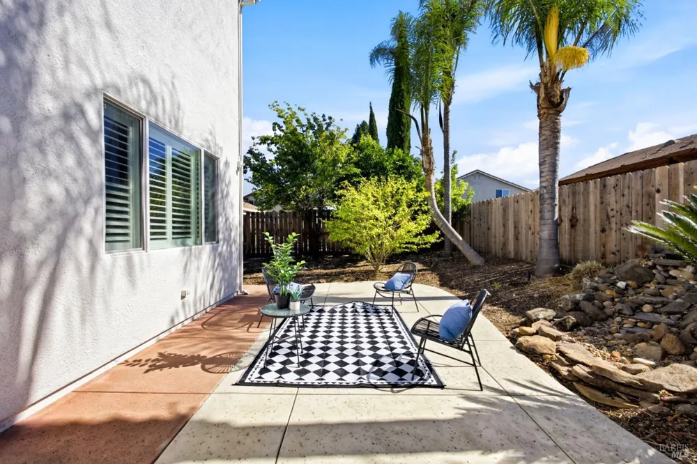 918 Shelter Cove Court Vacaville, CA 95688